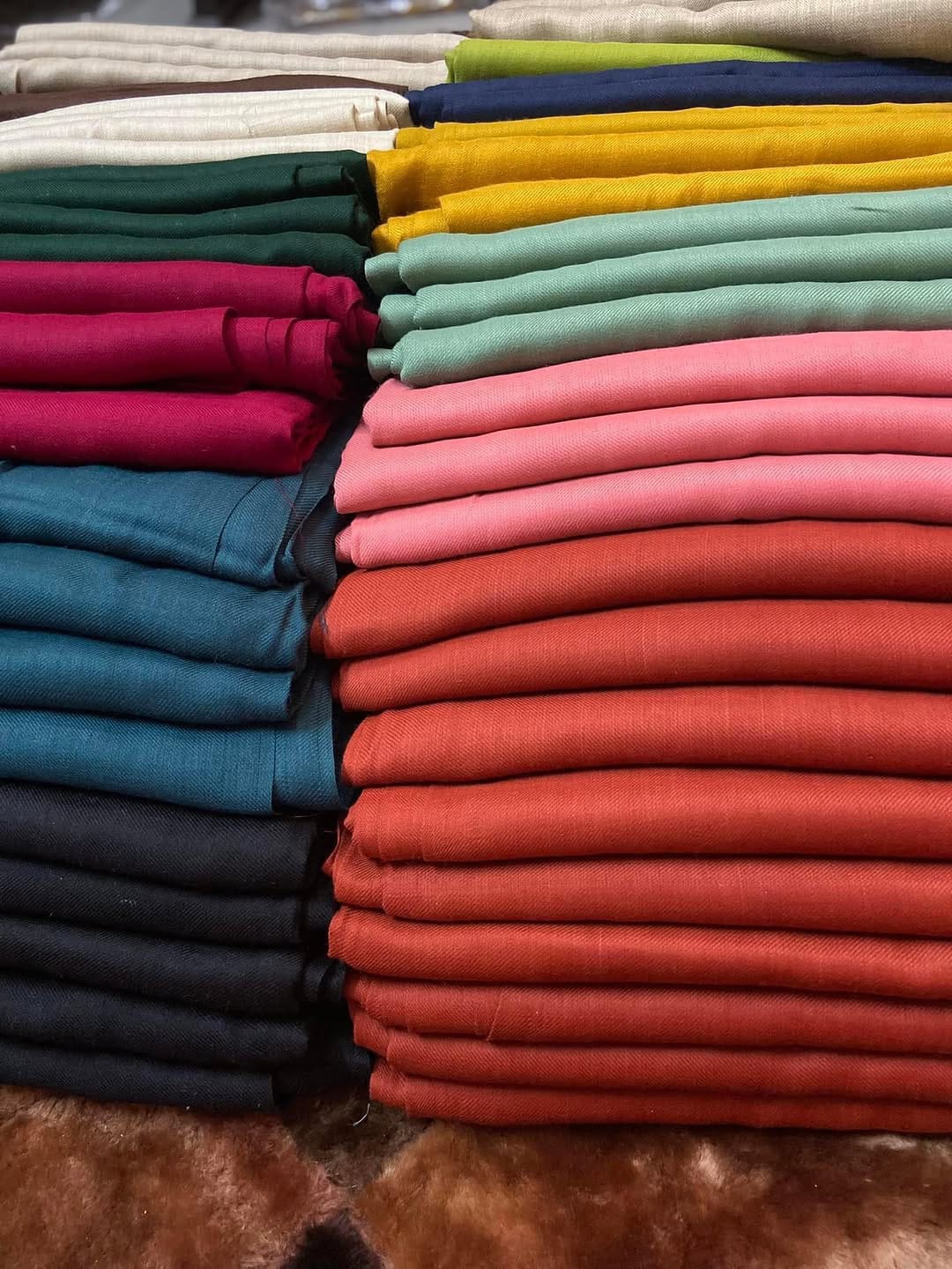 2PCS Unstitched Pashmina Wool Suit – Premium Winter Collection - Image 5