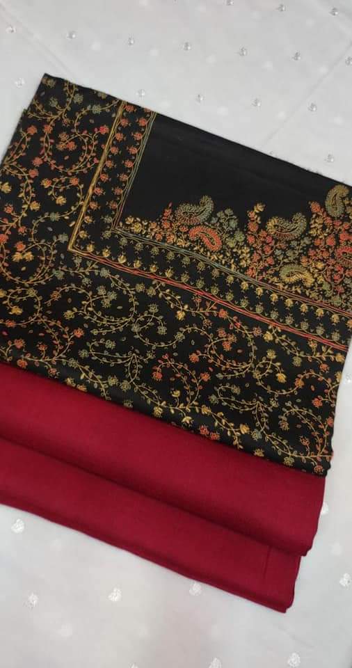 Big Taj Handmade Pure Pashmina Shawl with Plain Pashmina Suit – Luxury Winter Ensemble - Image 4