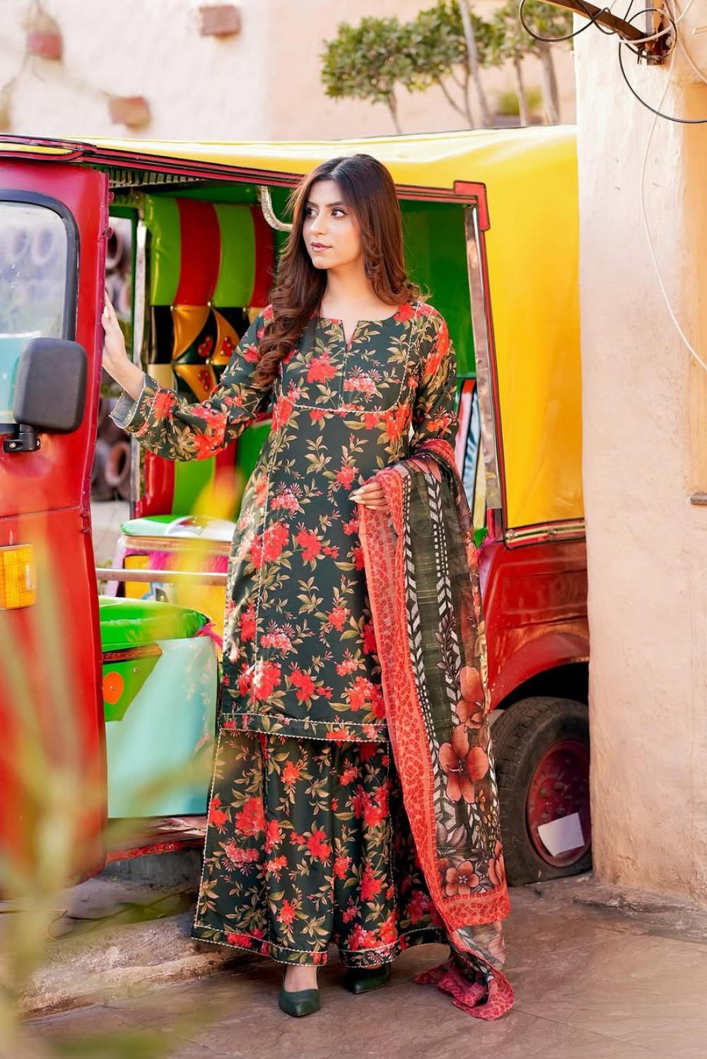 Premium 3-Piece Slub Lawn Suit with Dupatta - Image 5