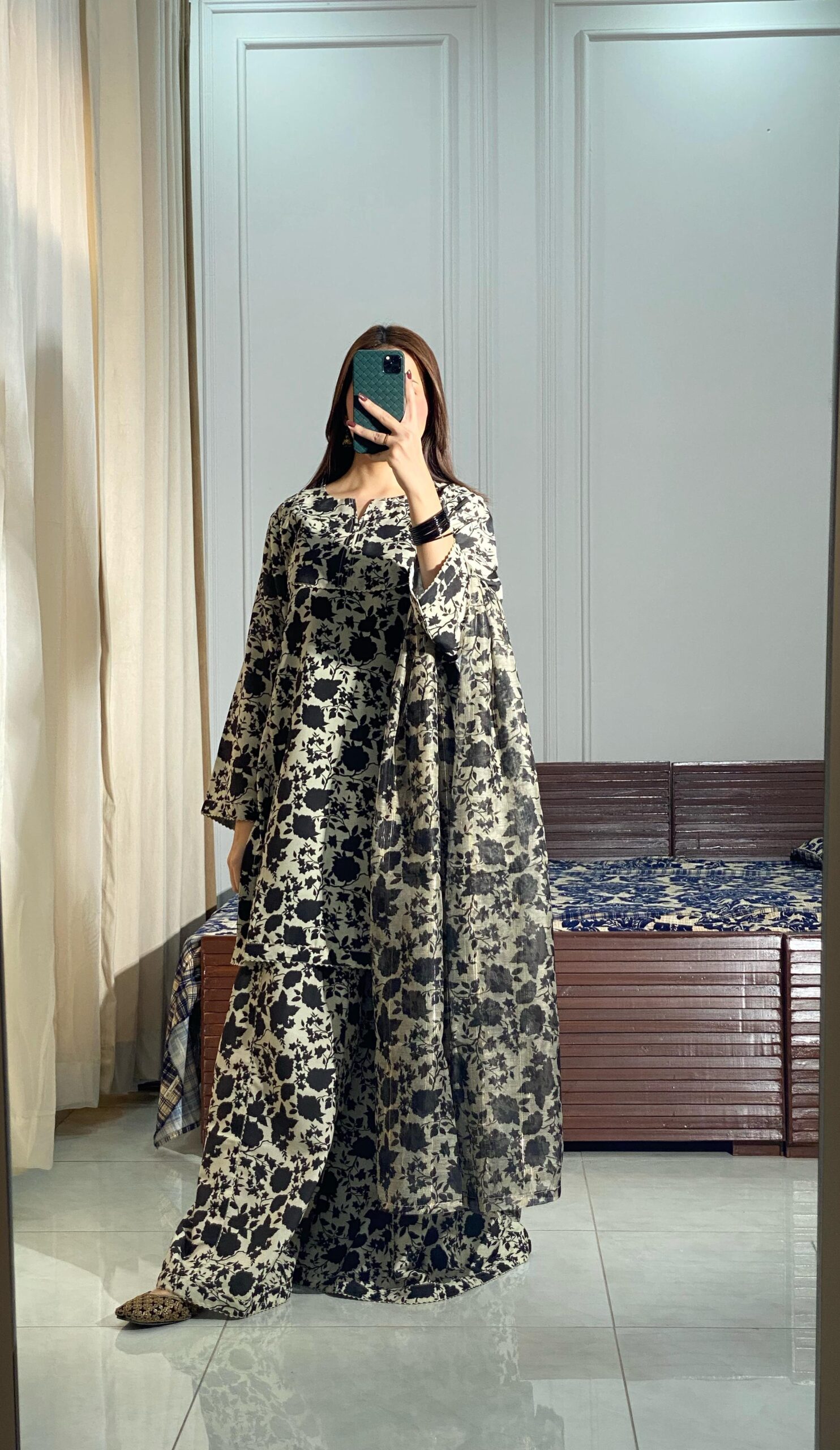 Premium 3-Piece Slub Lawn Suit with Dupatta - Image 2