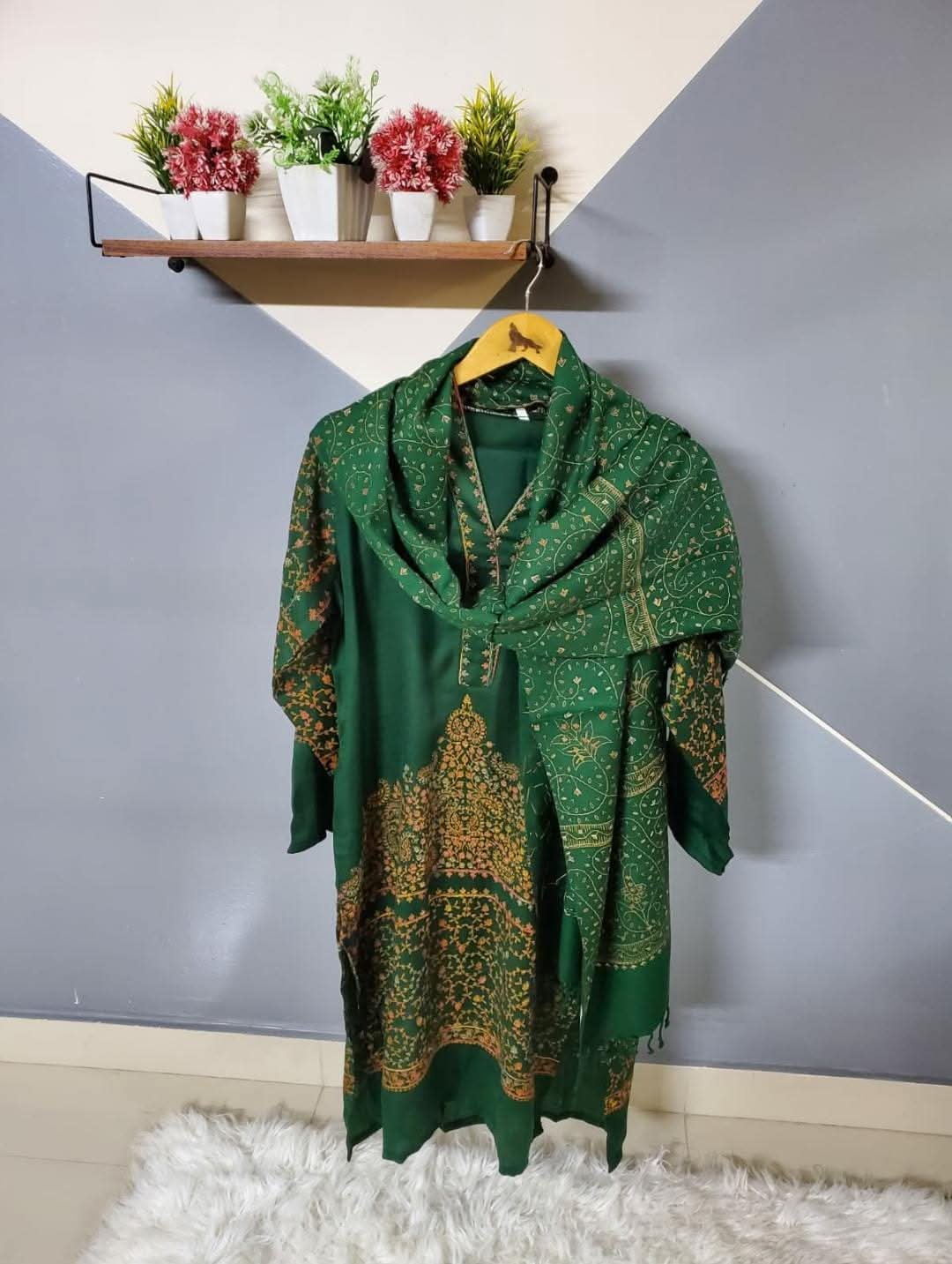 Big Taj Handmade Pure Pashmina Shawl with Pashmina Shirt – Premium Winter Outfit - Image 3