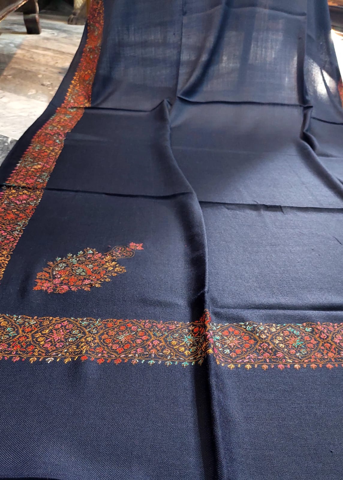 Big Kingri Handmade Pure Pashmina Shawl - Image 7