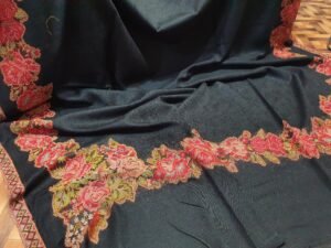 Pashmina Wool Kani Border Shawl (Gulabkar) - Zarqam Wear